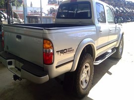 2002 TOYOTA TACOMA, SILVER, SR5 MODEL, CREW CAB, 3.4L, AT, 2WD, Z26351